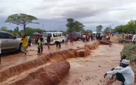 KeNHA blocks the Nairobi-Garissa Road owing to flooding.