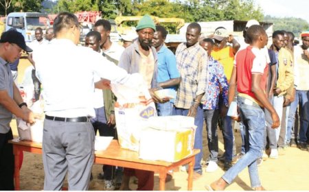 Chinese Construction Company Extends  Christmas Gesture to Needy Locals